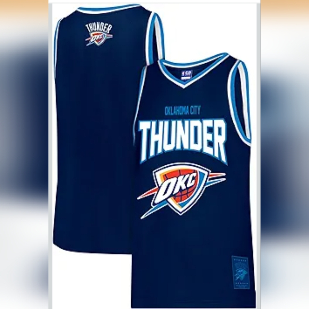 Boys Oklahoma City Thunder Navy Blue Jersey Size 18-20